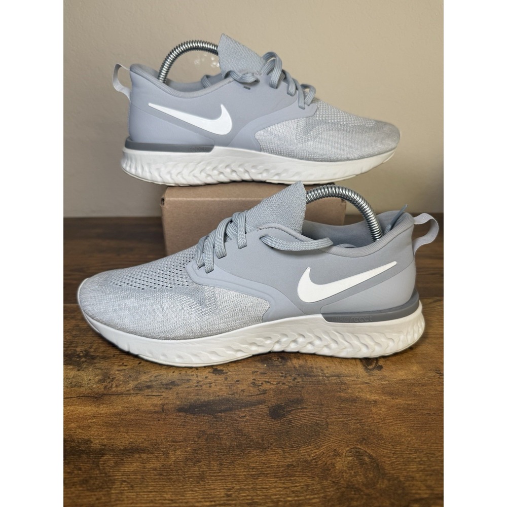 Nike Odyssey React 2 Flyknit Wolf Grey &white W 10.5